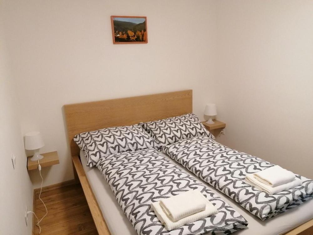 Apartmany Na Namesti Bozi Dar Exterior photo